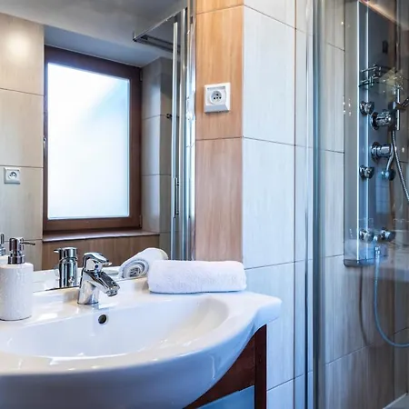 Tatrytop Pod Skocznia Apartment *
